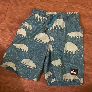 Quicksilver boys trunks
